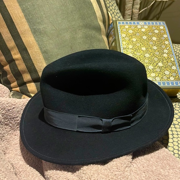 Soft Wool Felt Hat in Large by New York Hat Company - Picture 1 of 9